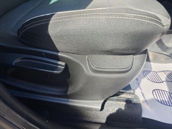 FIAT 500L 1.3 MultiJet Trekking MPV 5dr Diesel Dualogic Euro 5 (s/s) (85 b