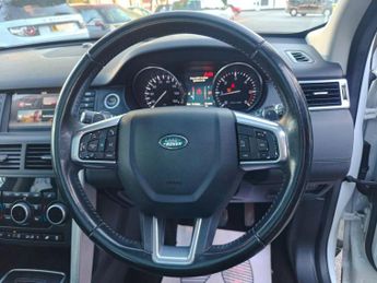 LAND ROVER DISCOVERY SPORT 2.2 SD4 SE Tech SUV 5dr Diesel Auto 4WD Euro 5 (s/s) (190 ps)