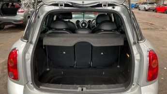 MINI COUNTRYMAN 2.0 Cooper D SUV 5dr Diesel Auto ALL4 Euro 5 (112 ps)