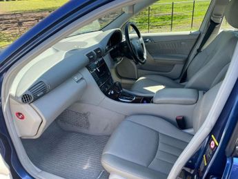 MERCEDES-BENZ C-CLASS 2.1 C220 CDI Classic SE Estate 5dr Diesel Automatic (190 g/km, 1
