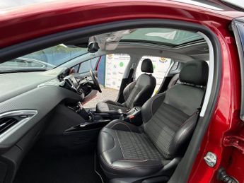 PEUGEOT 2008 1.5 BlueHDi GT Line SUV 5dr Diesel EAT Euro 6 (s/s) (120 ps)