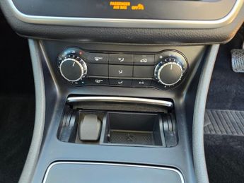 MERCEDES-BENZ GLA 1.6 GLA180 GPF Urban Edition SUV 5dr Petrol 7G-DCT Euro 6 (s/s) 
