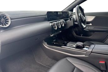 MERCEDES-BENZ CLA 1.3 CLA180 AMG Line (Premium 2) Coupe 4dr Petrol 7G-DCT Euro 6 (