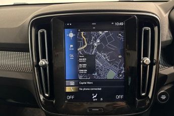 VOLVO XC40 1.5 T3 R-Design SUV 5dr Petrol Auto Euro 6 (s/s) (163 ps) Rear P