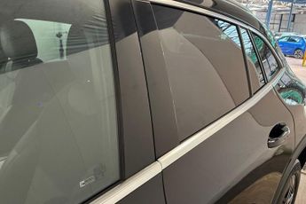 MERCEDES-BENZ EQA EQA 350 66.5kWh AMG Line SUV 5dr Electric Auto 4MATIC (292 ps) S