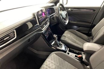 VOLKSWAGEN T-ROC 1.5 TSI R-Line SUV 5dr Petrol DSG Euro 6 (s/s) (150 ps) Front / 