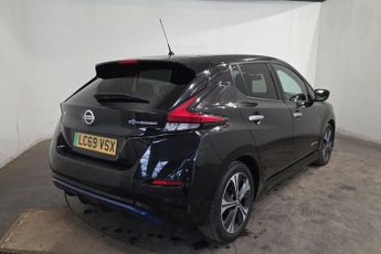 NISSAN LEAF 40kWh Tekna Hatchback 5dr Electric Auto (150 ps) Android Auto / 