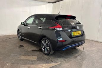 NISSAN LEAF 40kWh Tekna Hatchback 5dr Electric Auto (150 ps) Android Auto / 