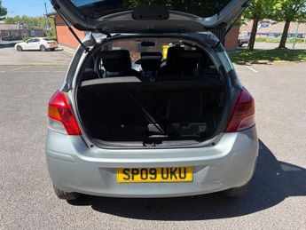 TOYOTA YARIS 1.33 Dual VVT-i TR Hatchback 5dr Petrol Manual Euro 4 (s/s) (101