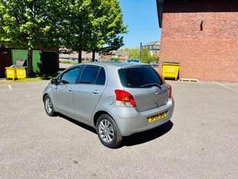 TOYOTA YARIS 1.33 Dual VVT-i TR Hatchback 5dr Petrol Manual Euro 4 (s/s) (101