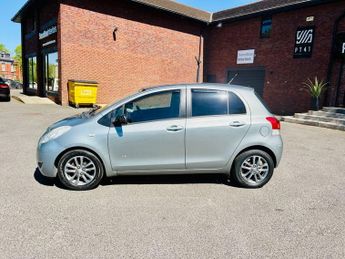 TOYOTA YARIS 1.33 Dual VVT-i TR Hatchback 5dr Petrol Manual Euro 4 (s/s) (101