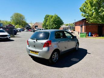 TOYOTA YARIS 1.33 Dual VVT-i TR Hatchback 5dr Petrol Manual Euro 4 (s/s) (101
