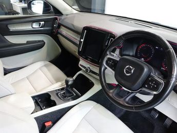 VOLVO XC40 2.0 D3 Inscription SUV 5dr Diesel Manual Euro 6 (s/s) (150 ps)