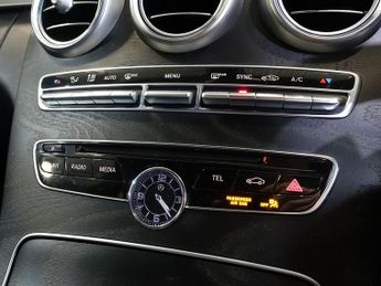 MERCEDES-BENZ C-CLASS 2.1 C220d AMG Line Saloon 4dr Diesel G-Tronic+ Euro 6 (s/s) (170