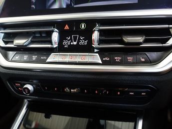 BMW 3 SERIES 2.0 320d Sport Saloon 4dr Diesel Auto xDrive Euro 6 (s/s) (190 p