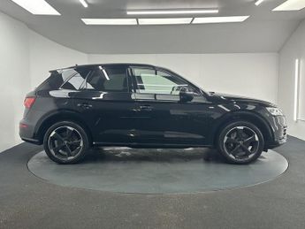 AUDI Q5 2.0 TDI 40 Black Edition SUV 5dr Diesel S Tronic quattro Euro 6 