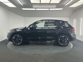 AUDI Q5 2.0 TDI 40 Black Edition SUV 5dr Diesel S Tronic quattro Euro 6 