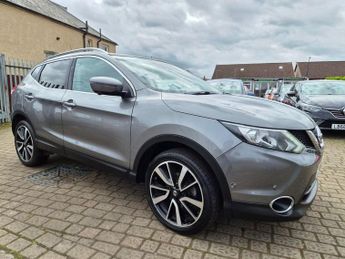 Nissan Qashqai 1.6 dCi Tekna SUV 5dr Diesel Manual 2WD Euro 6 (s/s) (130 ps)