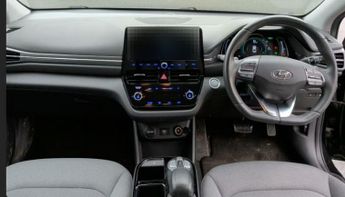 HYUNDAI IONIQ 38.3kWh Premium Hatchback 5dr Electric Auto (136 ps)