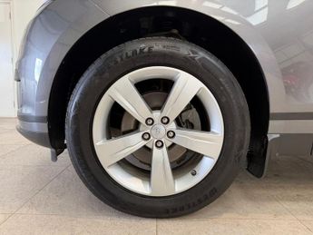 LAND ROVER RANGE ROVER VELAR 2.0 P250 S SUV 5dr Petrol Auto 4WD Euro 6 (s/s) (250 ps)