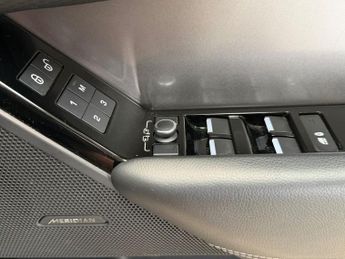 LAND ROVER RANGE ROVER VELAR 2.0 P250 S SUV 5dr Petrol Auto 4WD Euro 6 (s/s) (250 ps)
