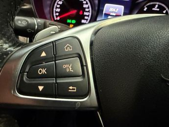 MERCEDES-BENZ GLC 2.1 GLC220d AMG Line SUV 5dr Diesel G-Tronic 4MATIC Euro 6 (s/s)