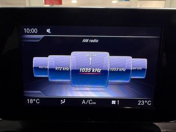 MERCEDES-BENZ GLC 2.1 GLC220d AMG Line SUV 5dr Diesel G-Tronic 4MATIC Euro 6 (s/s)