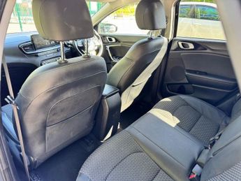 KIA CEED 1.6 CRDi 3 Sportswagon 5dr Diesel DCT Euro 6 (s/s) (114 bhp)