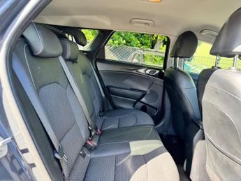 KIA CEED 1.6 CRDi 3 Sportswagon 5dr Diesel DCT Euro 6 (s/s) (114 bhp)