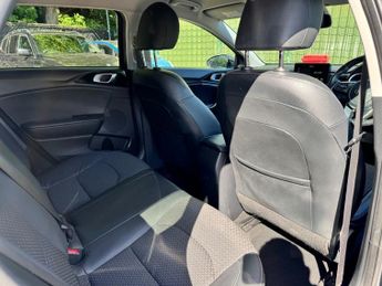 KIA CEED 1.6 CRDi 3 Sportswagon 5dr Diesel DCT Euro 6 (s/s) (114 bhp)