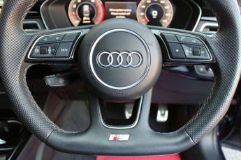 AUDI A4 2.0 TFSI 40 Black Edition Saloon 4dr Petrol S Tronic Euro 6 (s/s