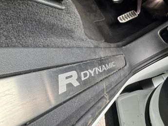 LAND ROVER RANGE ROVER EVOQUE 2.0 D180 R-Dynamic SE SUV 5dr Diesel Auto 4WD Euro 6 (s/s) (180 