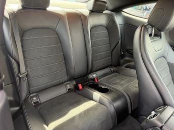MERCEDES-BENZ C-CLASS 2.0 C220d AMG Line Coupe 2dr Diesel G-Tronic+ Euro 6 (s/s) (194 