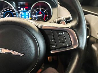 JAGUAR F-PACE 2.0 D180 R-Sport SUV 5dr Diesel Auto AWD Euro 6 (s/s) (180 ps)