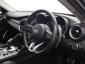 ALFA ROMEO GIULIA 2.0T Veloce Saloon 4dr Petrol GPF Auto Euro 6 (s/s) (280 ps)