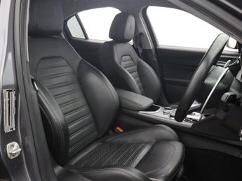 ALFA ROMEO GIULIA 2.0T Veloce Saloon 4dr Petrol GPF Auto Euro 6 (s/s) (280 ps)