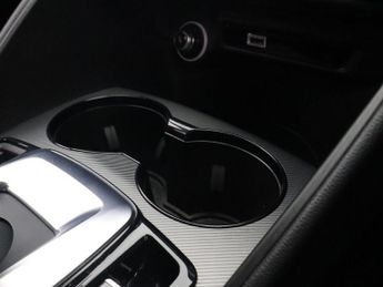 ALFA ROMEO GIULIA 2.0T Veloce Saloon 4dr Petrol GPF Auto Euro 6 (s/s) (280 ps)
