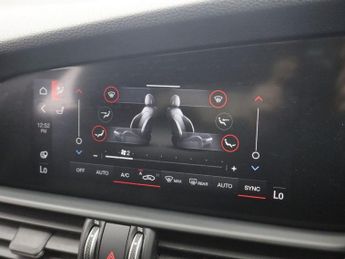 ALFA ROMEO GIULIA 2.0T Veloce Saloon 4dr Petrol GPF Auto Euro 6 (s/s) (280 ps)