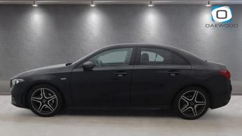 MERCEDES-BENZ A-CLASS 1.3 A180 AMG Line Edition (Executive) Saloon 4dr Petrol 7G-DCT E