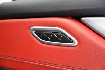 MASERATI LEVANTE 3.0D V6 SUV 5dr Diesel ZF 4WD Euro 6 (s/s) (275 ps)