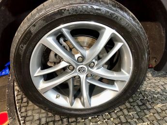MG MG HS 1.5 T-GDI 16.6kWh Exclusive SUV 5dr Petrol Plug-in Hybrid Auto E