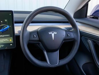 TESLA Model 3 (Dual Motor) Long Range Saloon 4dr Electric Auto 4WDE (346 ps)