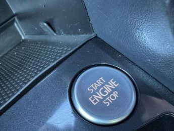 VOLKSWAGEN TIGUAN 1.5 TSI R-Line SUV 5dr Petrol DSG Euro 6 (s/s) (150 ps)
