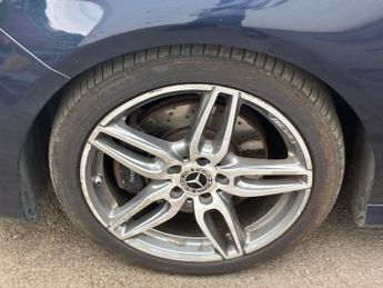 MERCEDES-BENZ A-CLASS 2.1 A220d AMG Line (Executive) Hatchback 5dr Diesel 7G-DCT Euro 