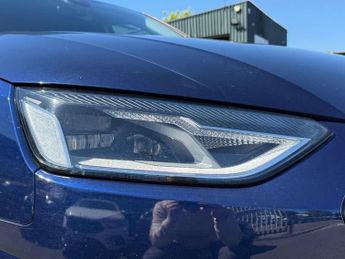AUDI A4 2.0 TDI 35 Technik Saloon 4dr Diesel S Tronic Euro 6 (s/s) (163 