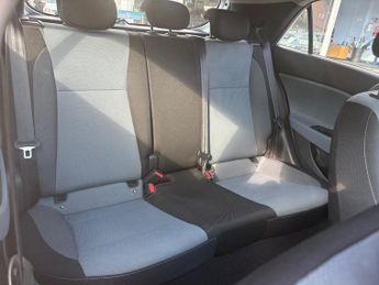 HYUNDAI I20 1.2 SE Hatchback 5dr Petrol Manual Euro 6 (84 ps)