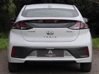 HYUNDAI IONIQ 38.3kWh Premium Hatchback 5dr Electric Auto (136 ps)
