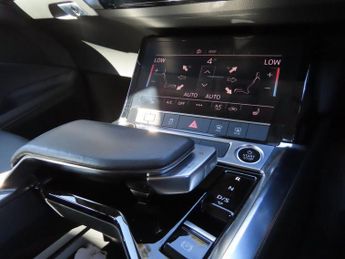 AUDI E-TRON 50 Technik SUV 5dr Electric Auto quattro 71.2kWh (11kW Charger) 