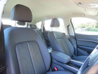 AUDI E-TRON 50 Technik SUV 5dr Electric Auto quattro 71.2kWh (11kW Charger) 