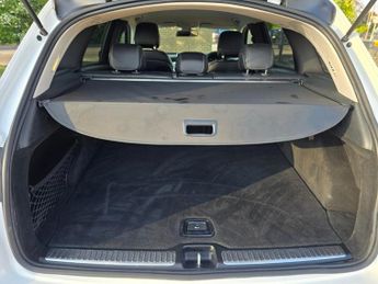 MERCEDES-BENZ GLC 2.1 GLC220d Urban Edition SUV 5dr Diesel G-Tronic+ 4MATIC Euro 6